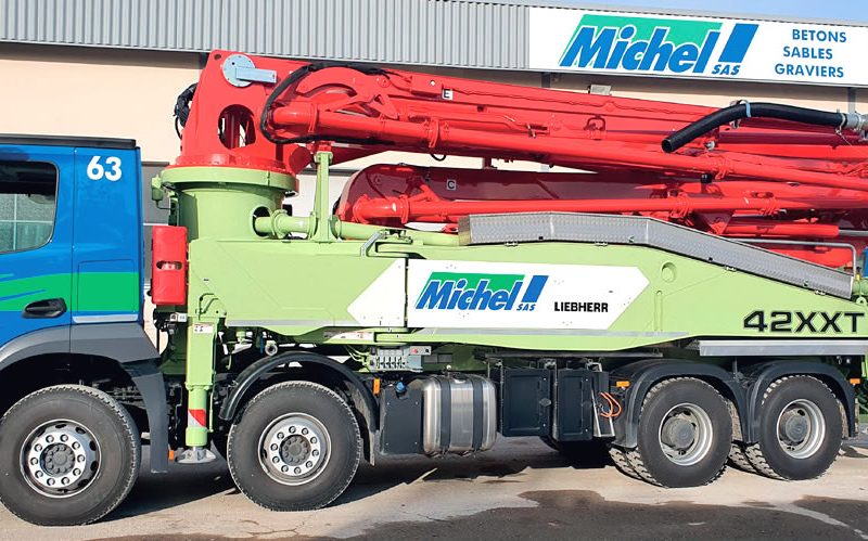 Camion Liebherr pompe béton 42XXT