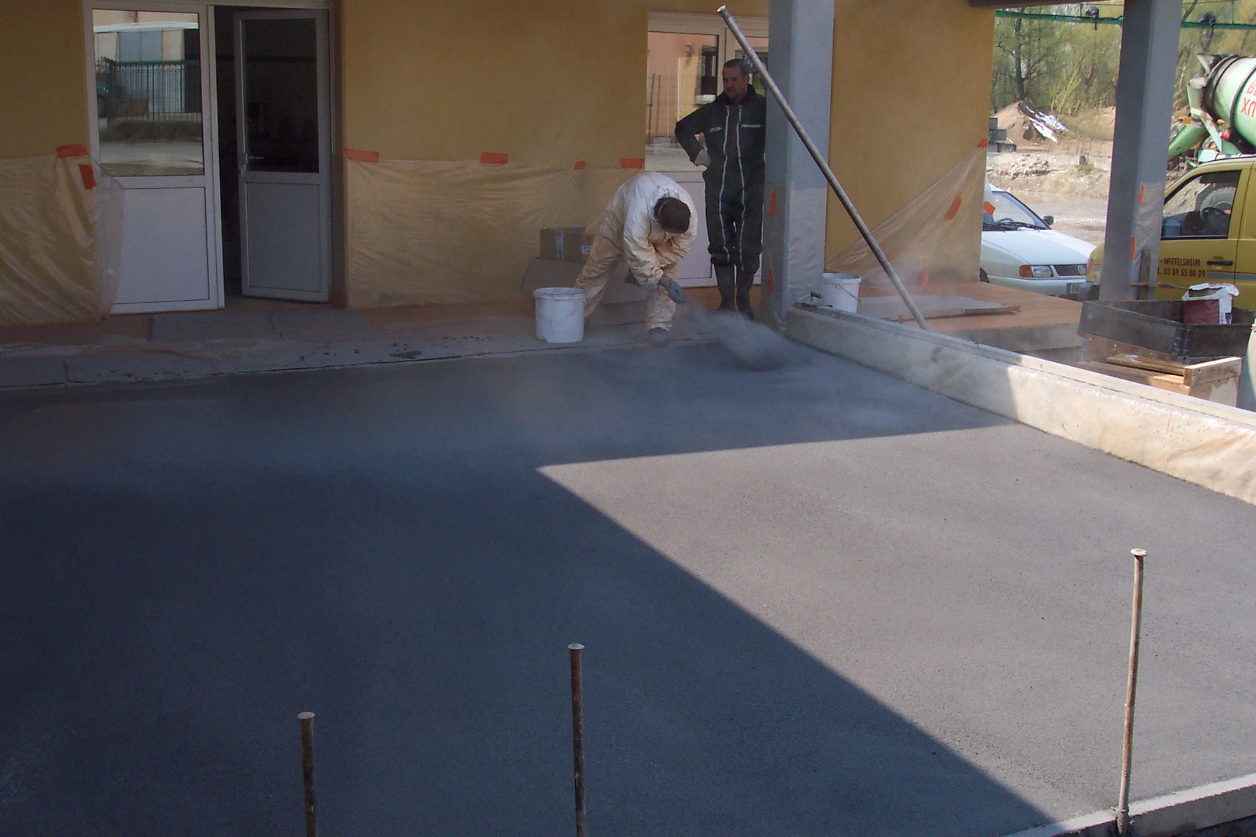 Chantier référence Béton Michel : Béton imprimé bureau Michel SAS