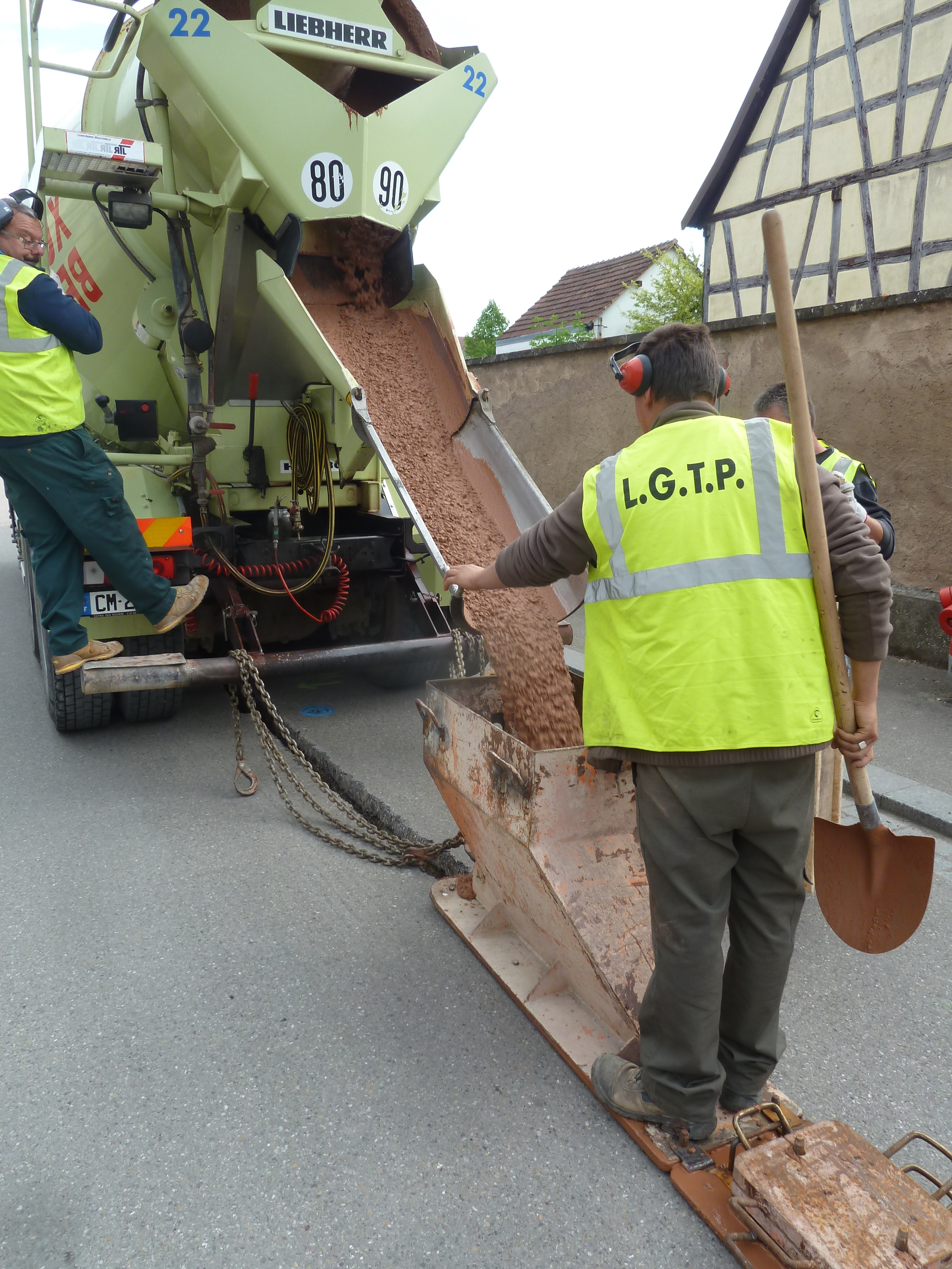 Chantier référence Béton Michel : MAC coloré à Huttenheim