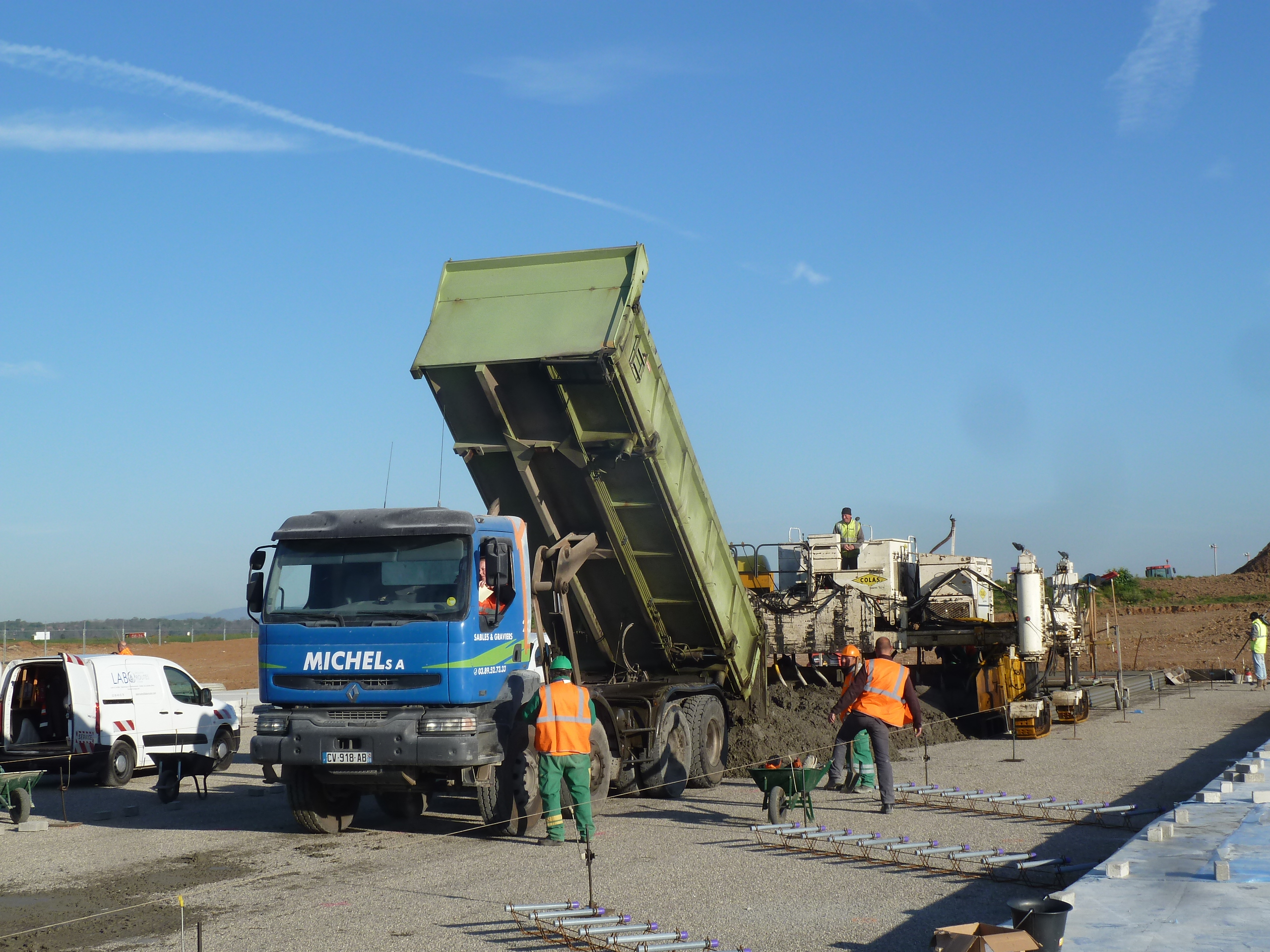 Chantier référence Béton Michel : Tarmac zone 4 EuroAirport