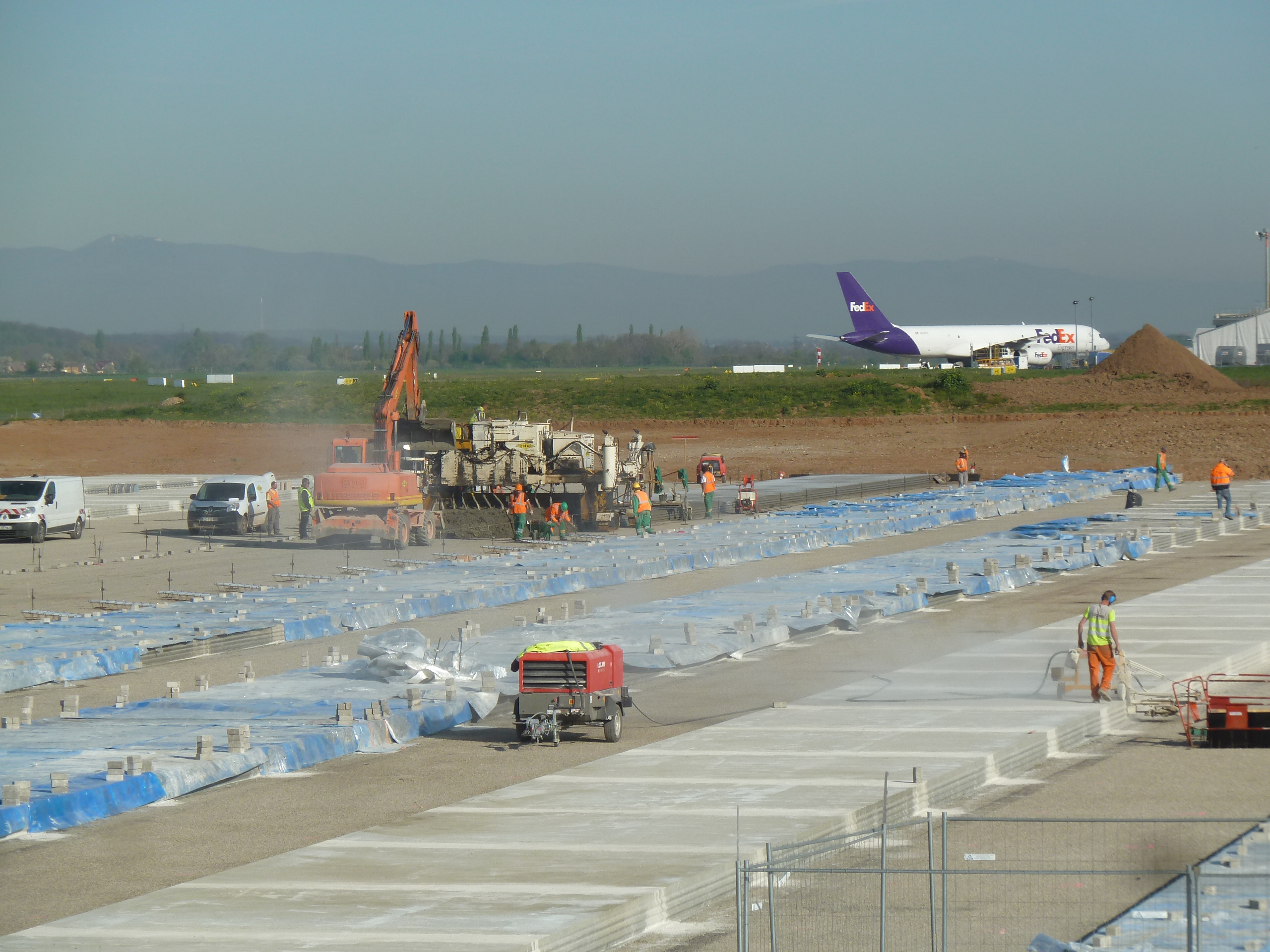 Chantier référence Béton Michel : Tarmac zone 4 EuroAirport