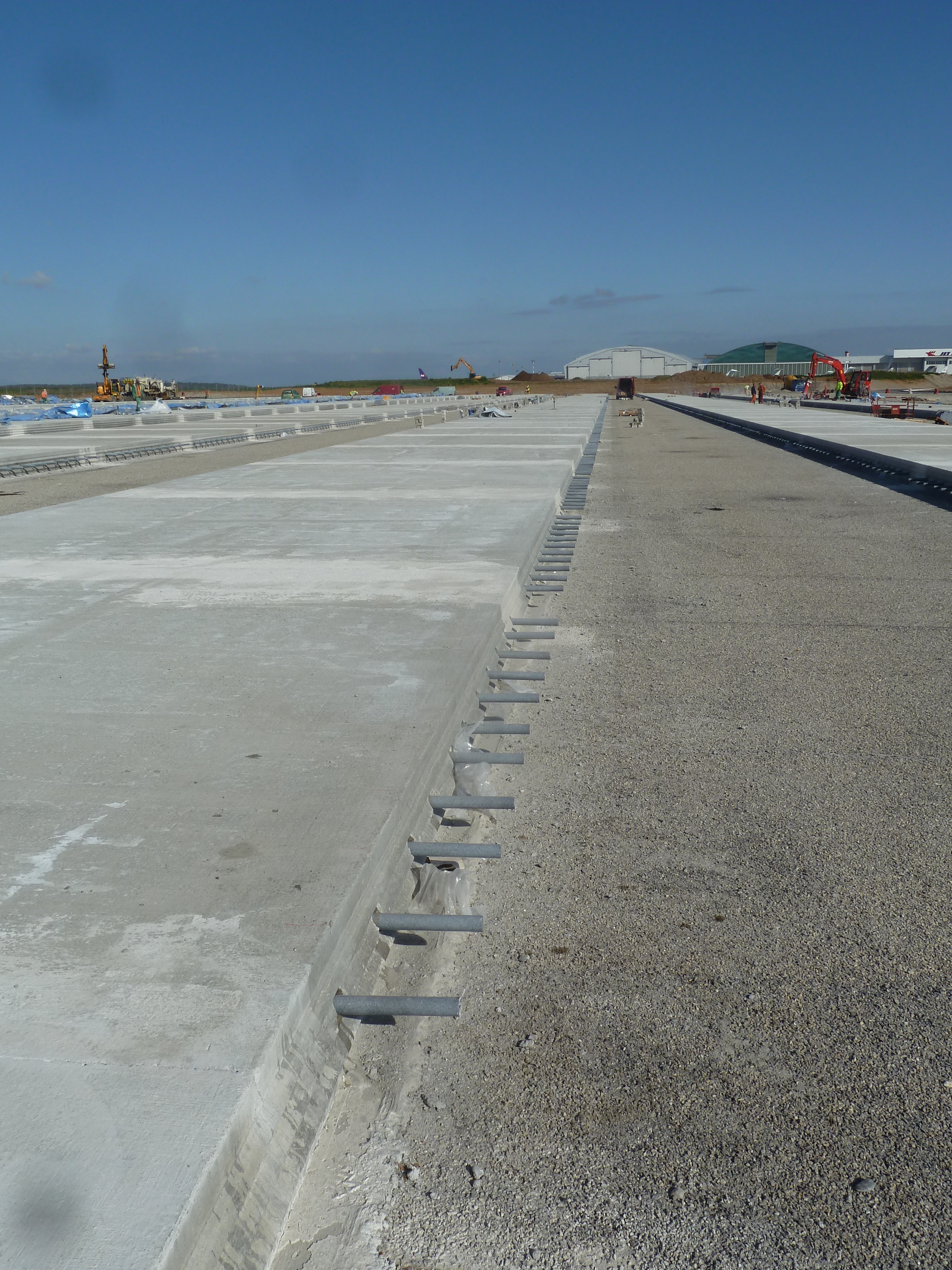 Chantier référence Béton Michel : Tarmac zone 4 EuroAirport